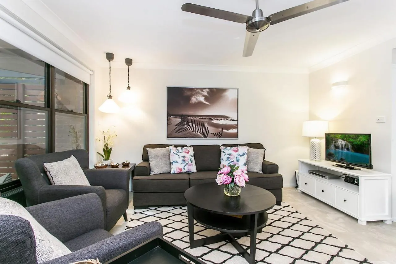 Calinda Sol 2 @ Clarkes Beach location